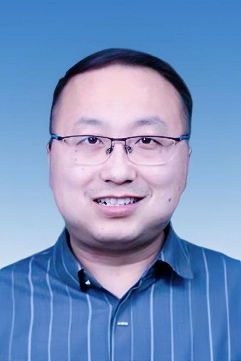 骆佐龙